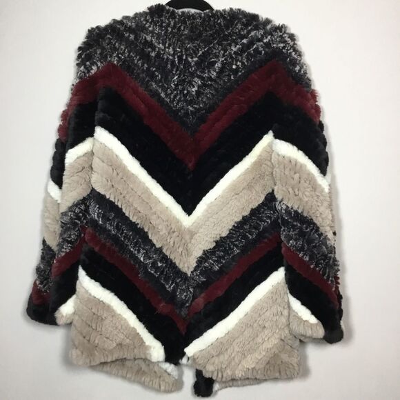 Faux fur fluffy coat cardigan warm cozy zigzag pattern red black cream size M/L - Picture 4 of 7